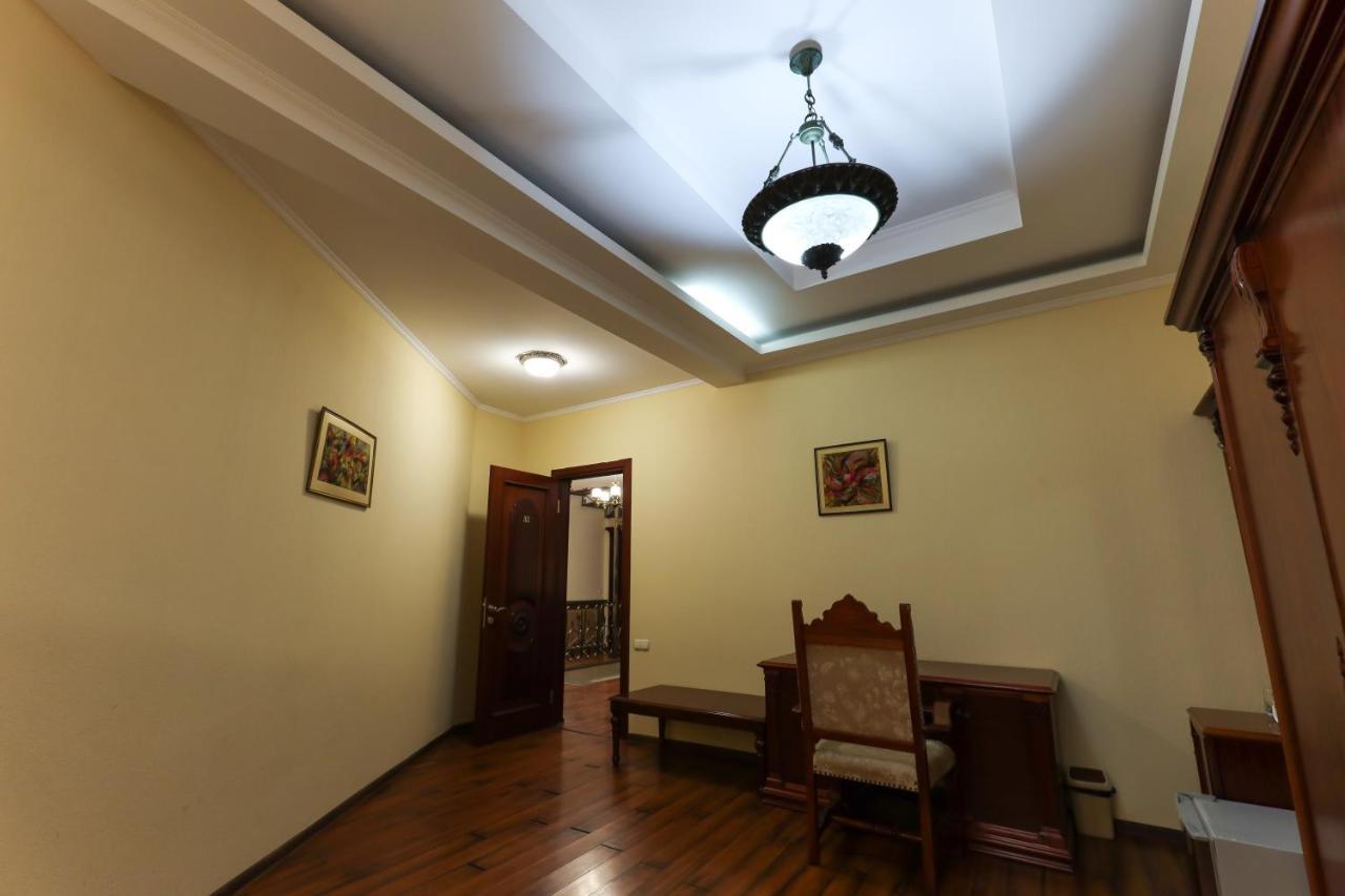 קוטאיסי Aeetes Palace מראה חיצוני תמונה